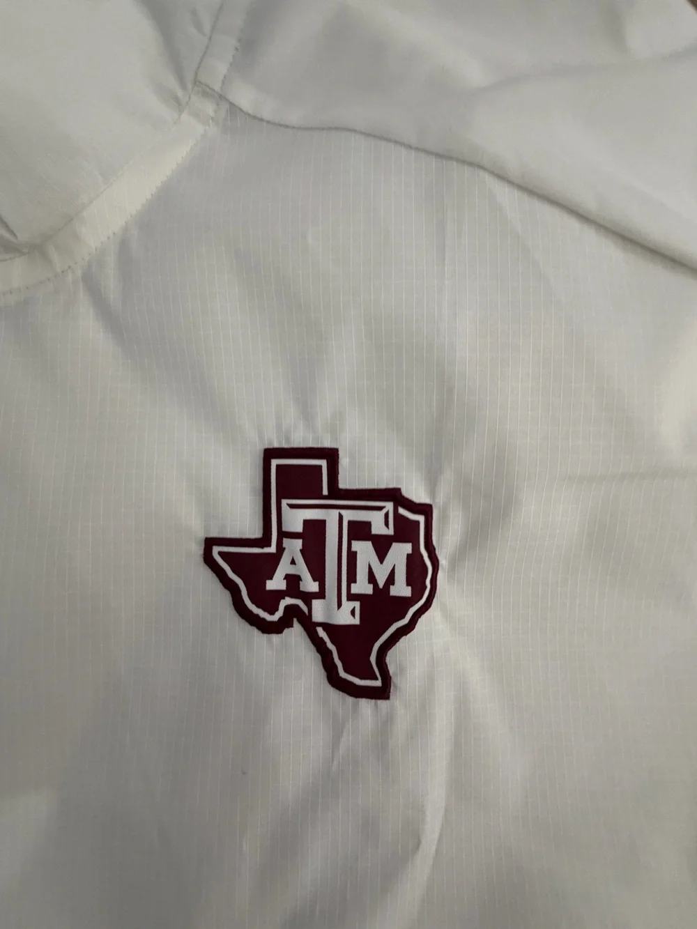 Adidas Texas A&M White Short-Sleeve Quarter-Zip Golf Pullover with Maroon Logos